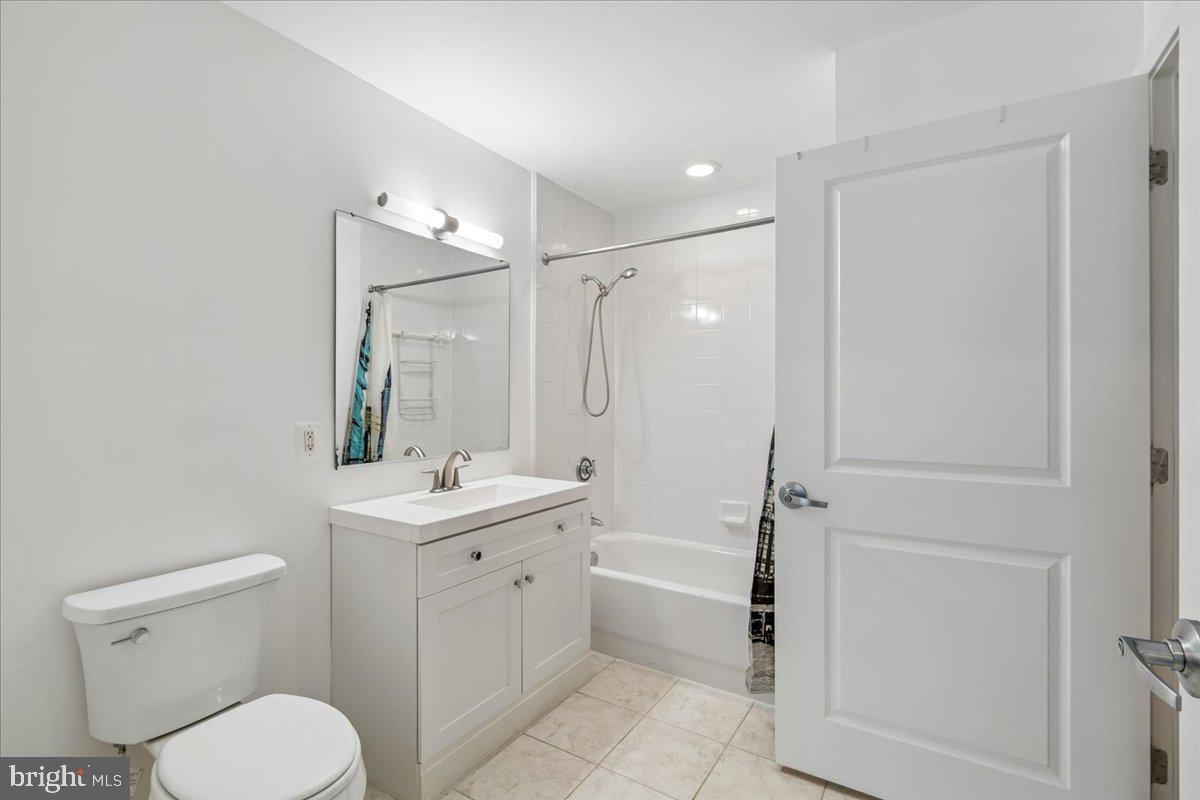 4101 Albemarle St Nw #428 Property Photo 14