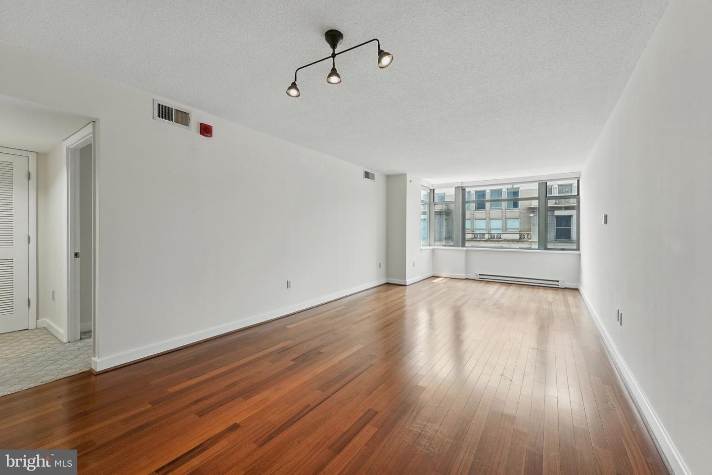 1150 K St Nw #1207 Property Photo 3