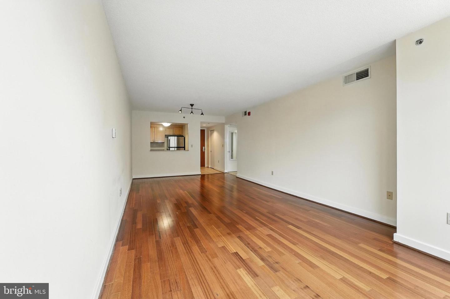 1150 K St Nw #1207 Property Photo 4