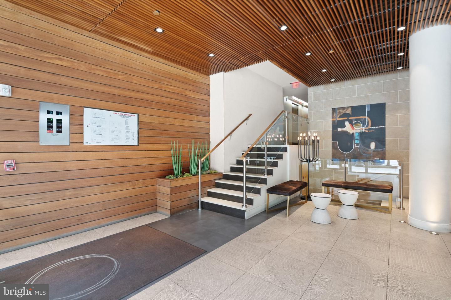1311 13th St Nw #t07 Property Photo 4