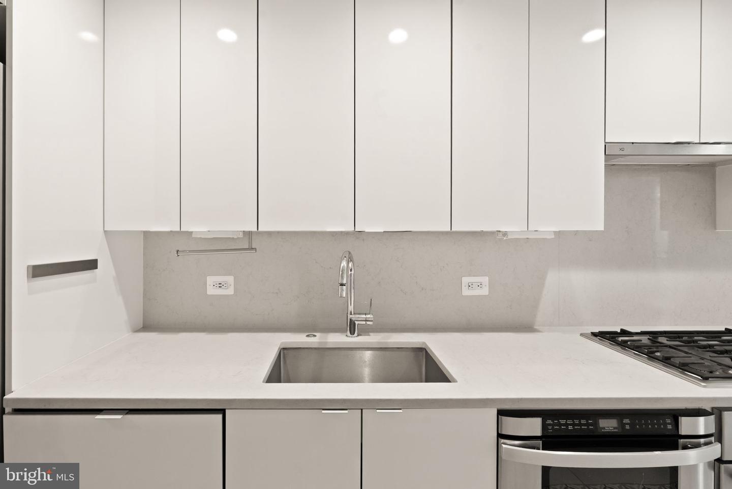 1311 13th St Nw #t07 Property Photo 14