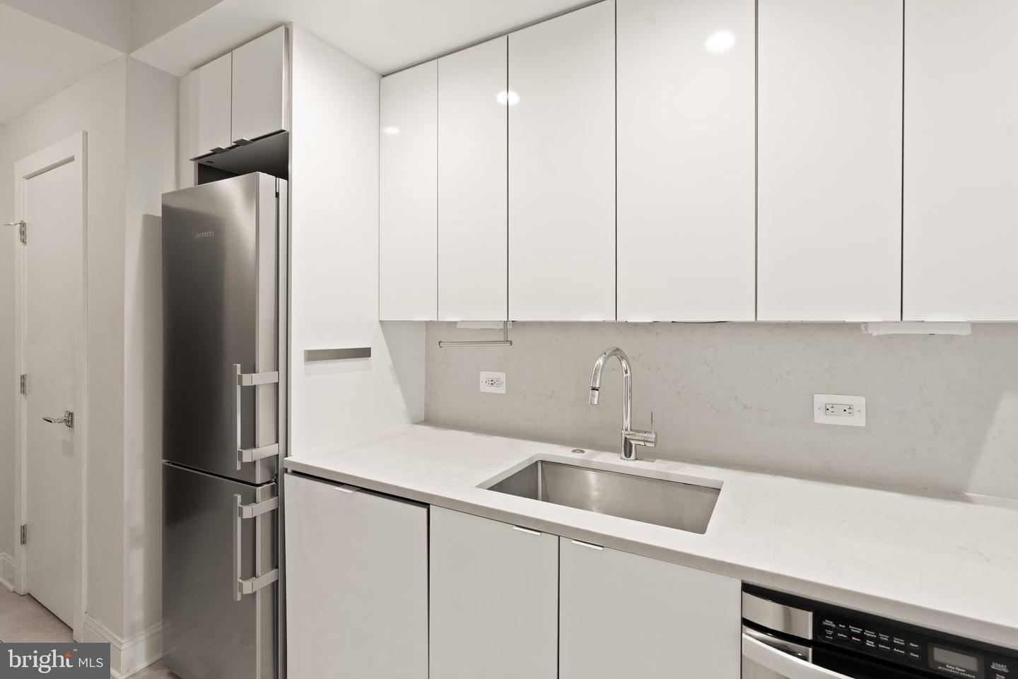 1311 13th St Nw #t07 Property Photo 16