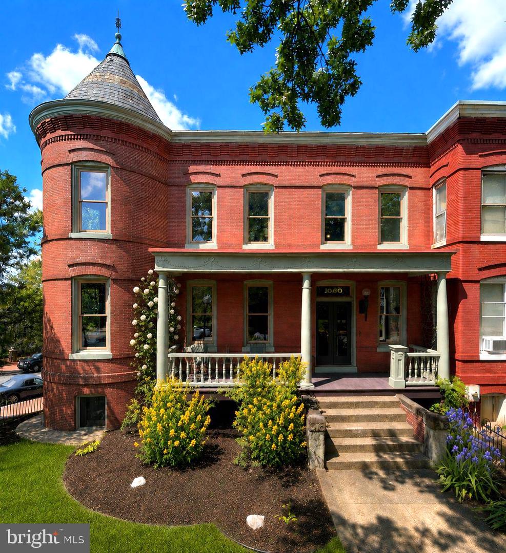 1000 Maryland Ave Ne Property Photo 1