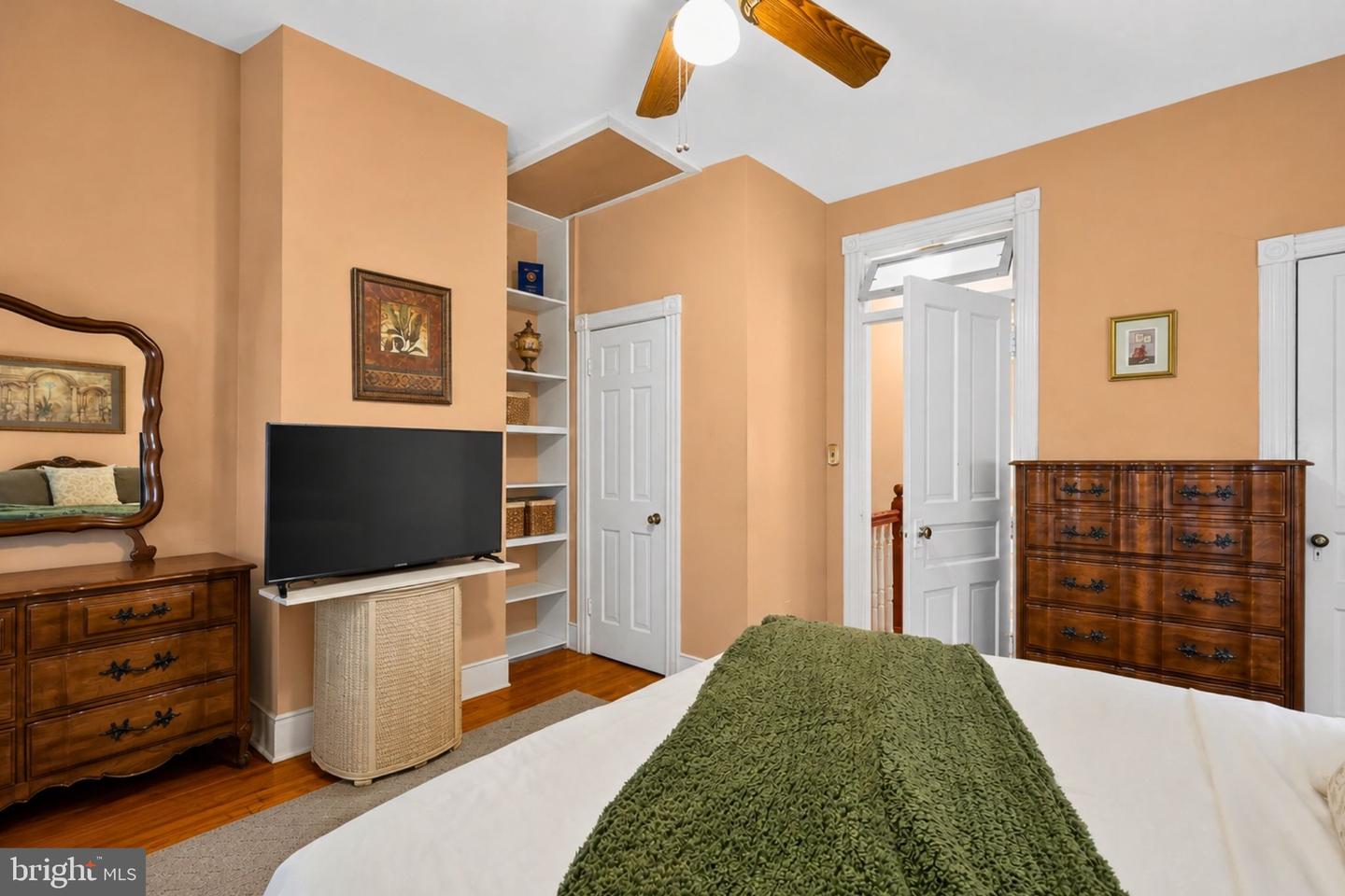 1219 Linden Pl Ne Property Photo 16