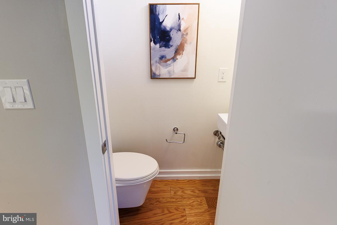 1034 Otis St Ne #101 Property Photo 15