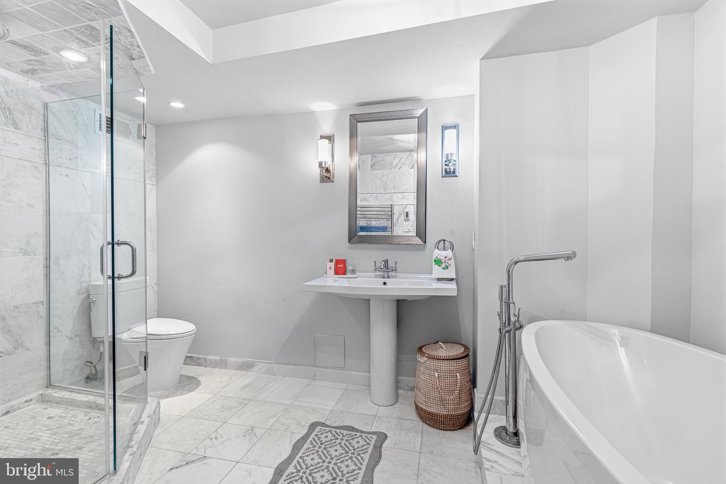 700 New Hampshire Ave Nw #717 Property Photo 18