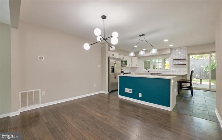 2317 37th St Nw #upper Property Photo 10