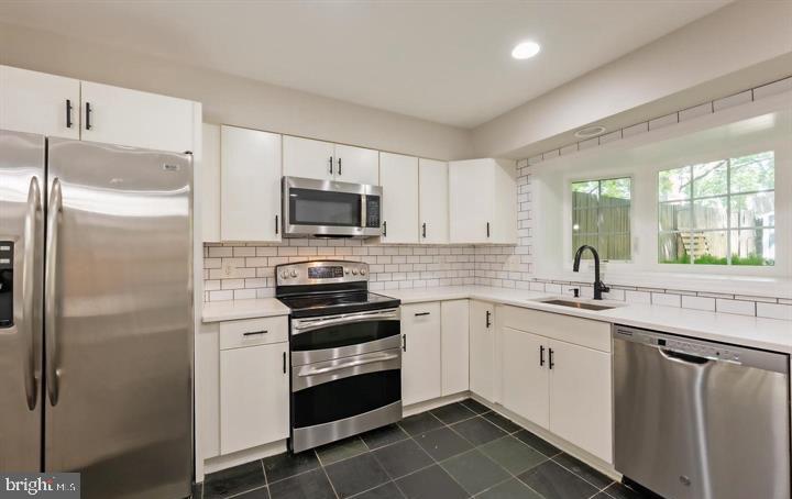 2317 37th St Nw #upper Property Photo 20
