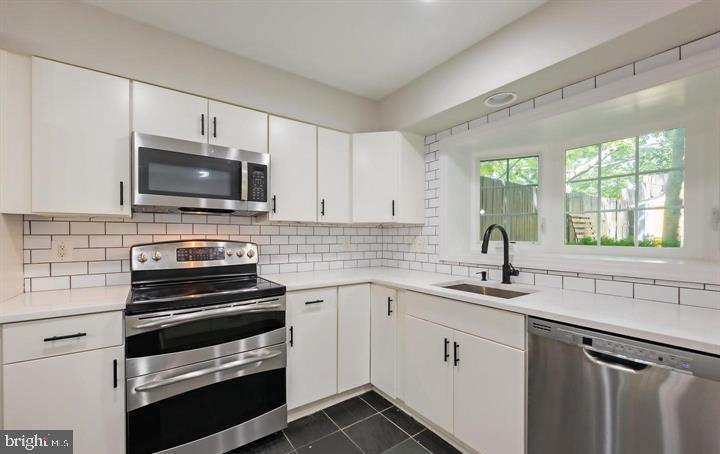 2317 37th St Nw #upper Property Photo 22