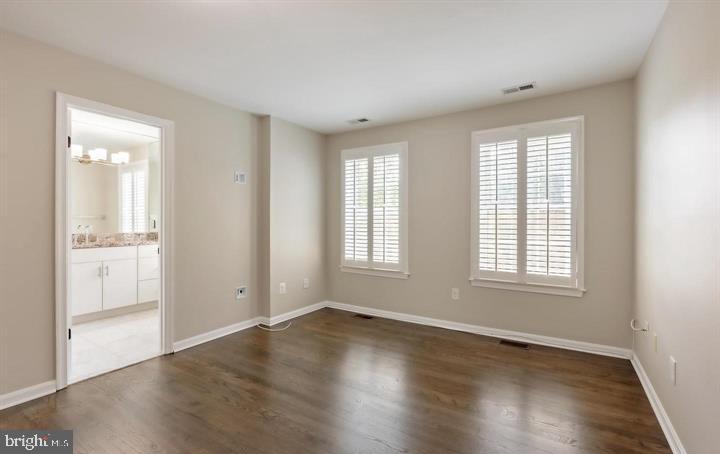 2317 37th St Nw #upper Property Photo 30