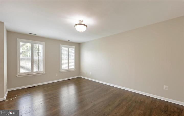 2317 37th St Nw #upper Property Photo 31