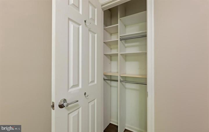 2317 37th St Nw #upper Property Photo 41