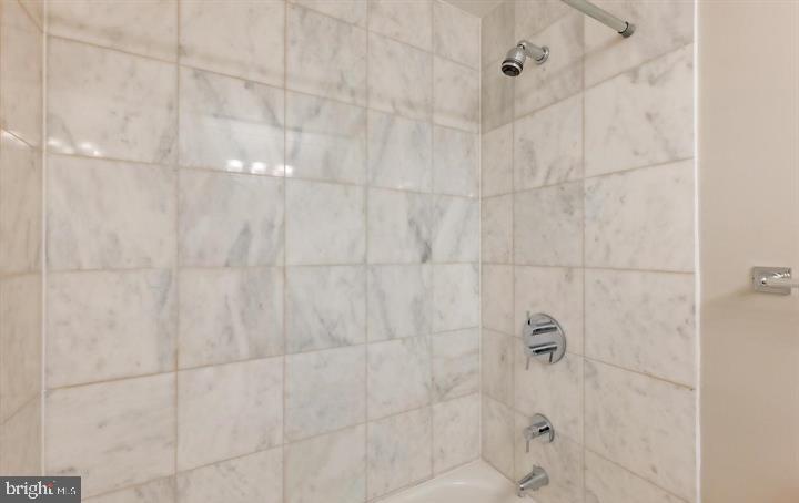 2317 37th St Nw #upper Property Photo 42