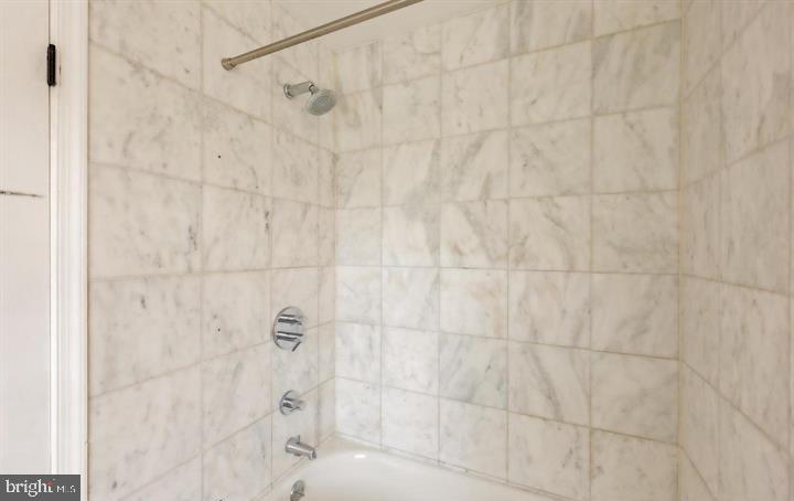 2317 37th St Nw #upper Property Photo 43