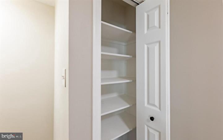 2317 37th St Nw #upper Property Photo 44
