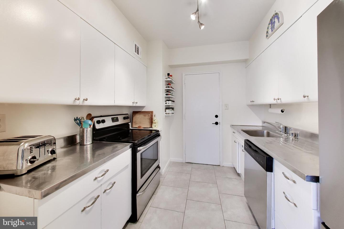 4301 Massachusetts Ave Nw #5014 Property Photo 18