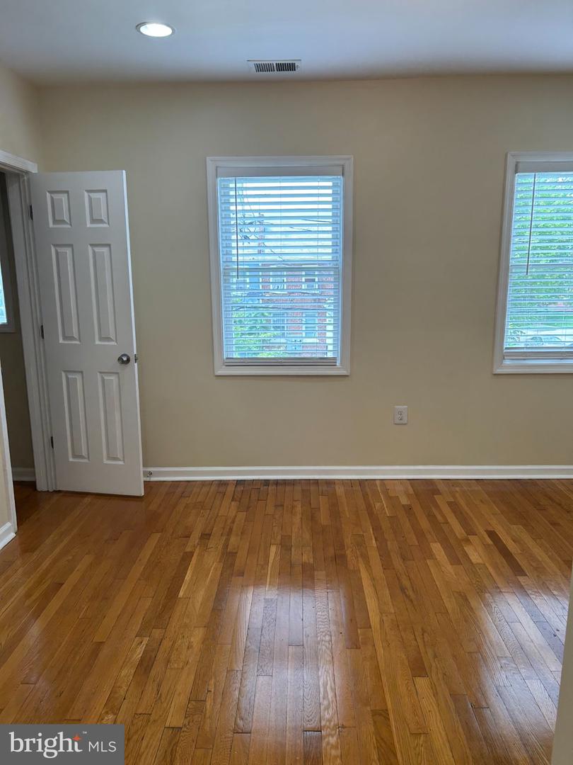 177 36th St Ne #3 Property Photo 7