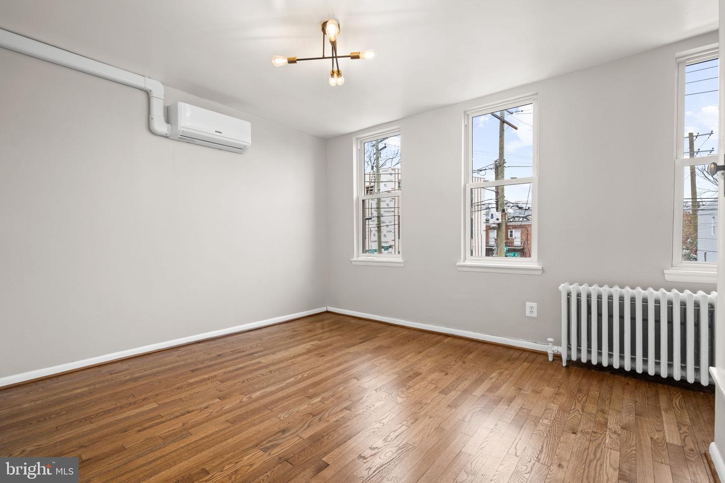 1848 Capitol Ave Ne Property Photo 25