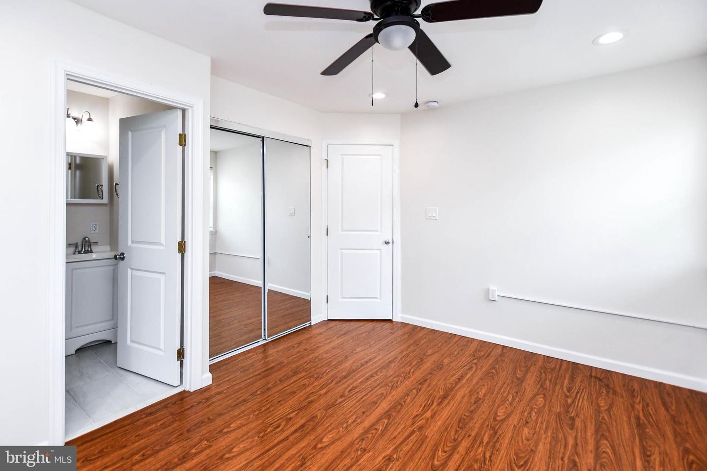 531 Hilltop Ter Se Property Photo 19