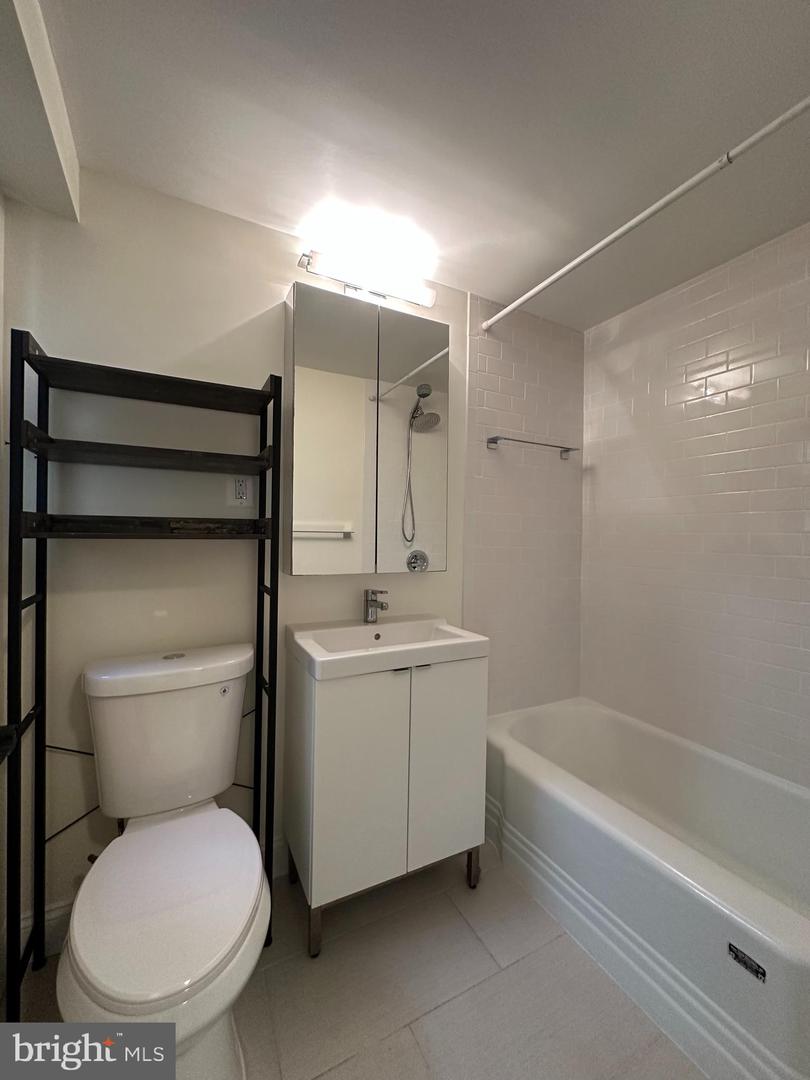 2141 I St Nw #412 Property Photo 13