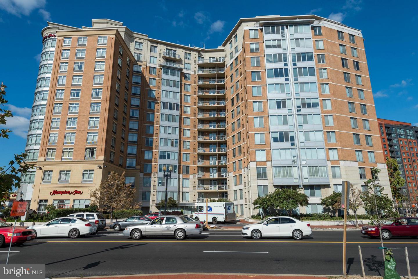555 MASSACHUSETTS AVE NW #411 Property Photo 1