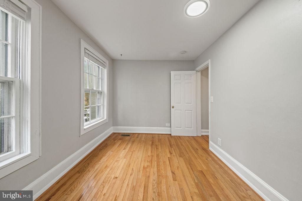 1124 C St Ne Property Photo 14