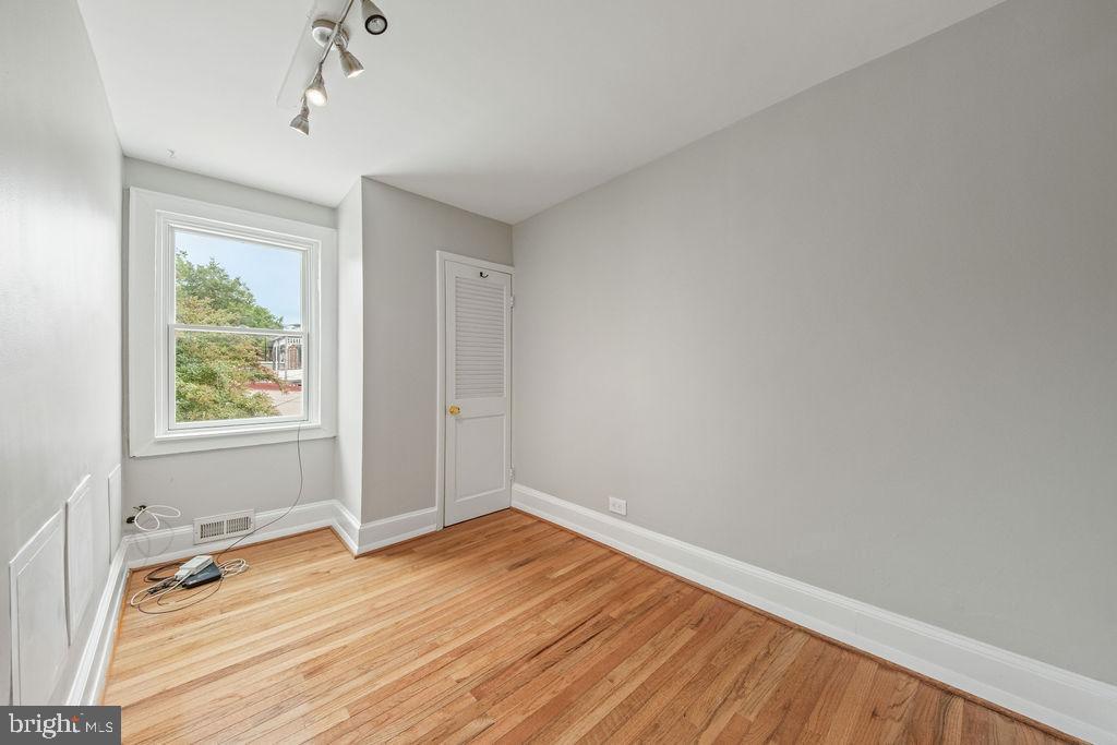 1124 C St Ne Property Photo 17