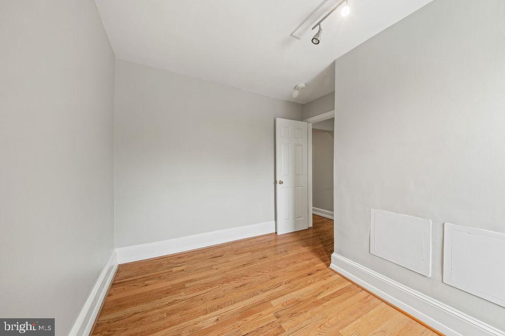 1124 C St Ne Property Photo 18