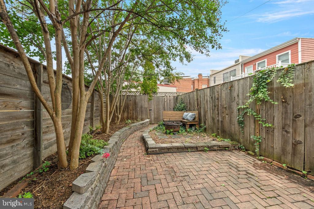 1124 C St Ne Property Photo 20