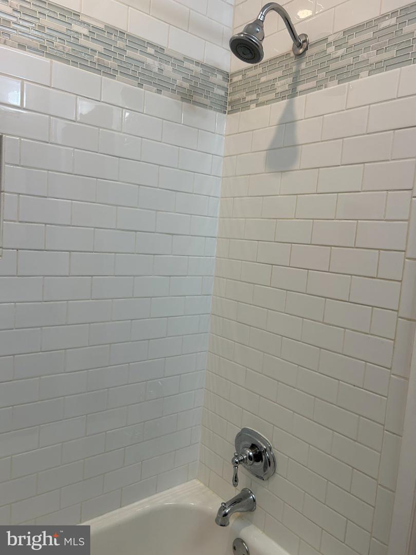 177 36th St Ne #4 Property Photo 12