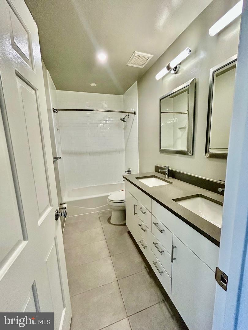 1604 Beekman Pl Nw #a Property Photo 7