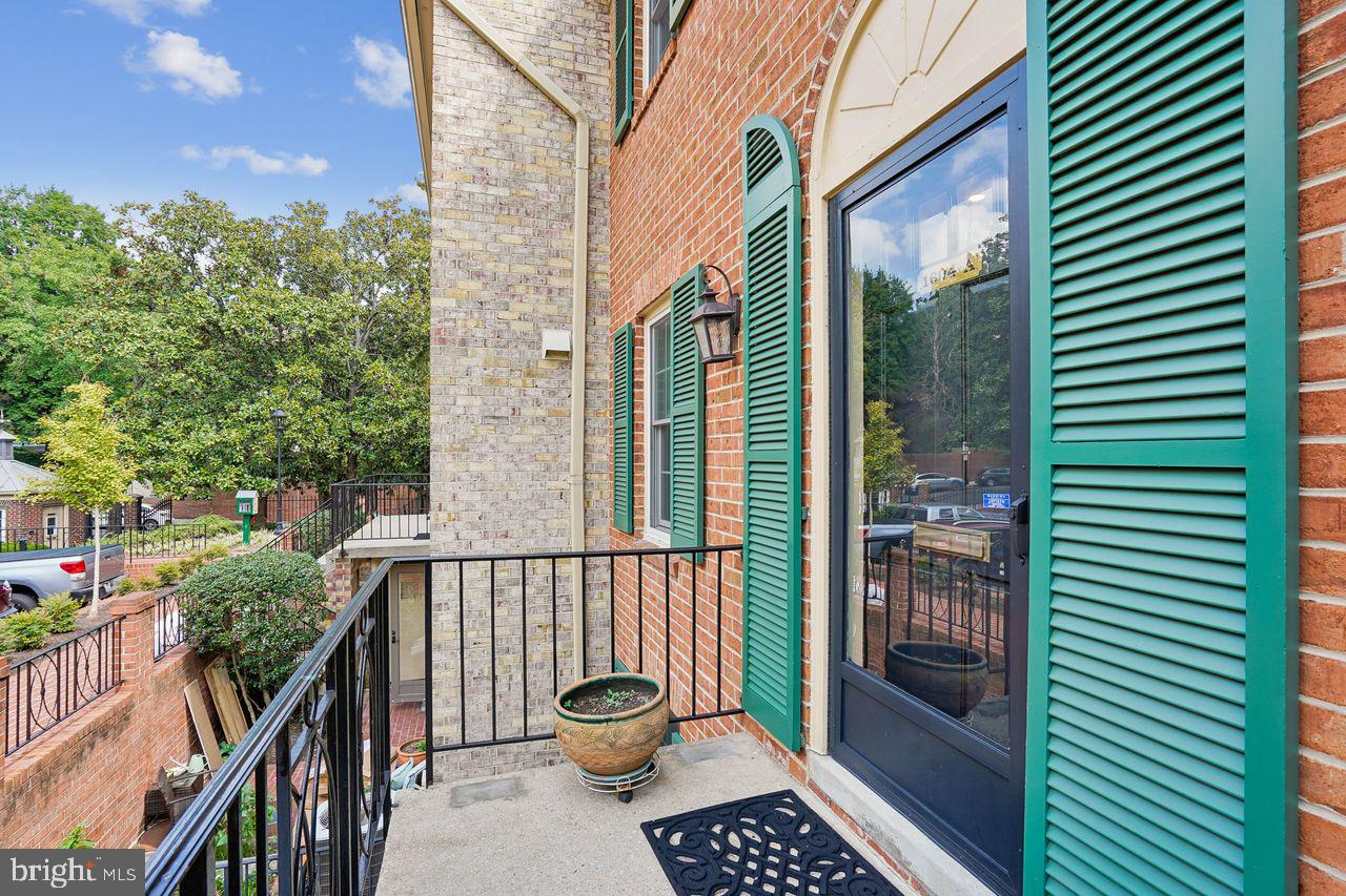 1604 Beekman Pl Nw #a Property Photo 14
