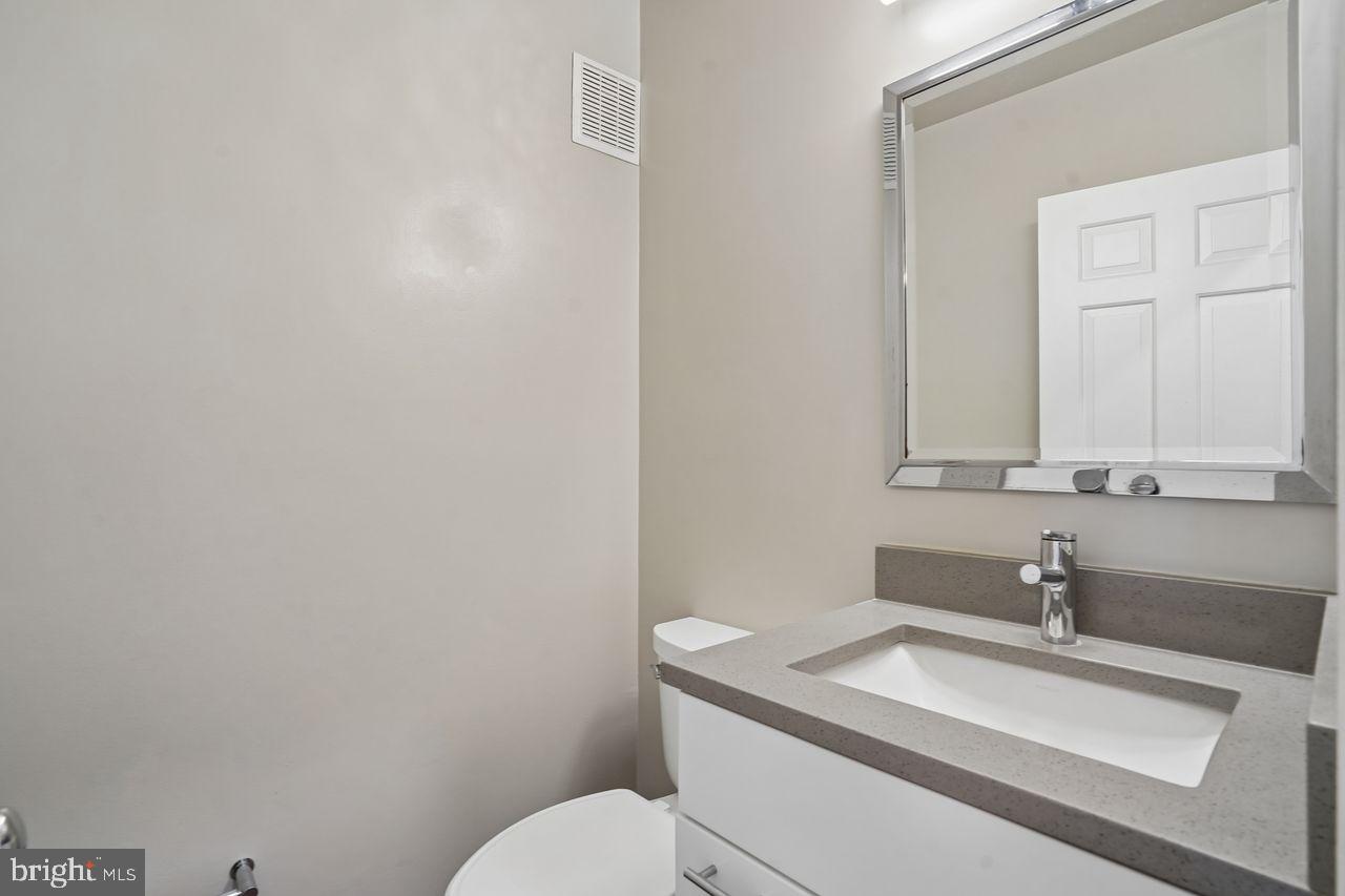 1604 Beekman Pl Nw #a Property Photo 25