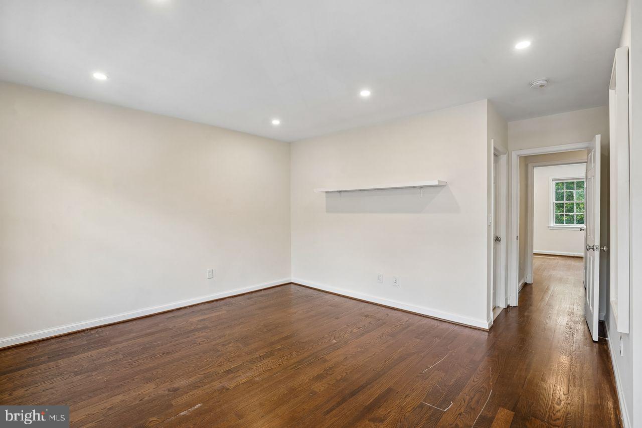 1604 Beekman Pl Nw #a Property Photo 31