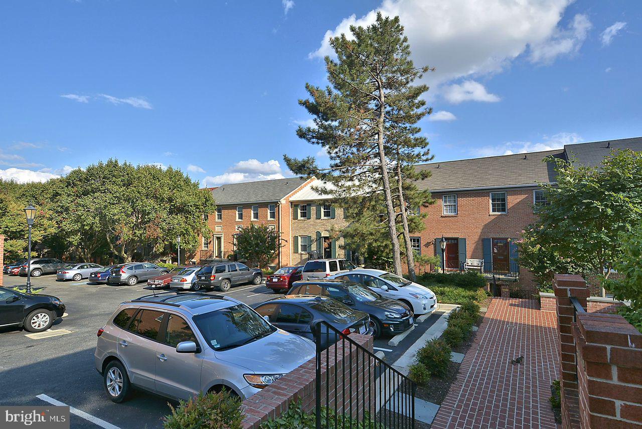 1604 Beekman Pl Nw #a Property Photo 43