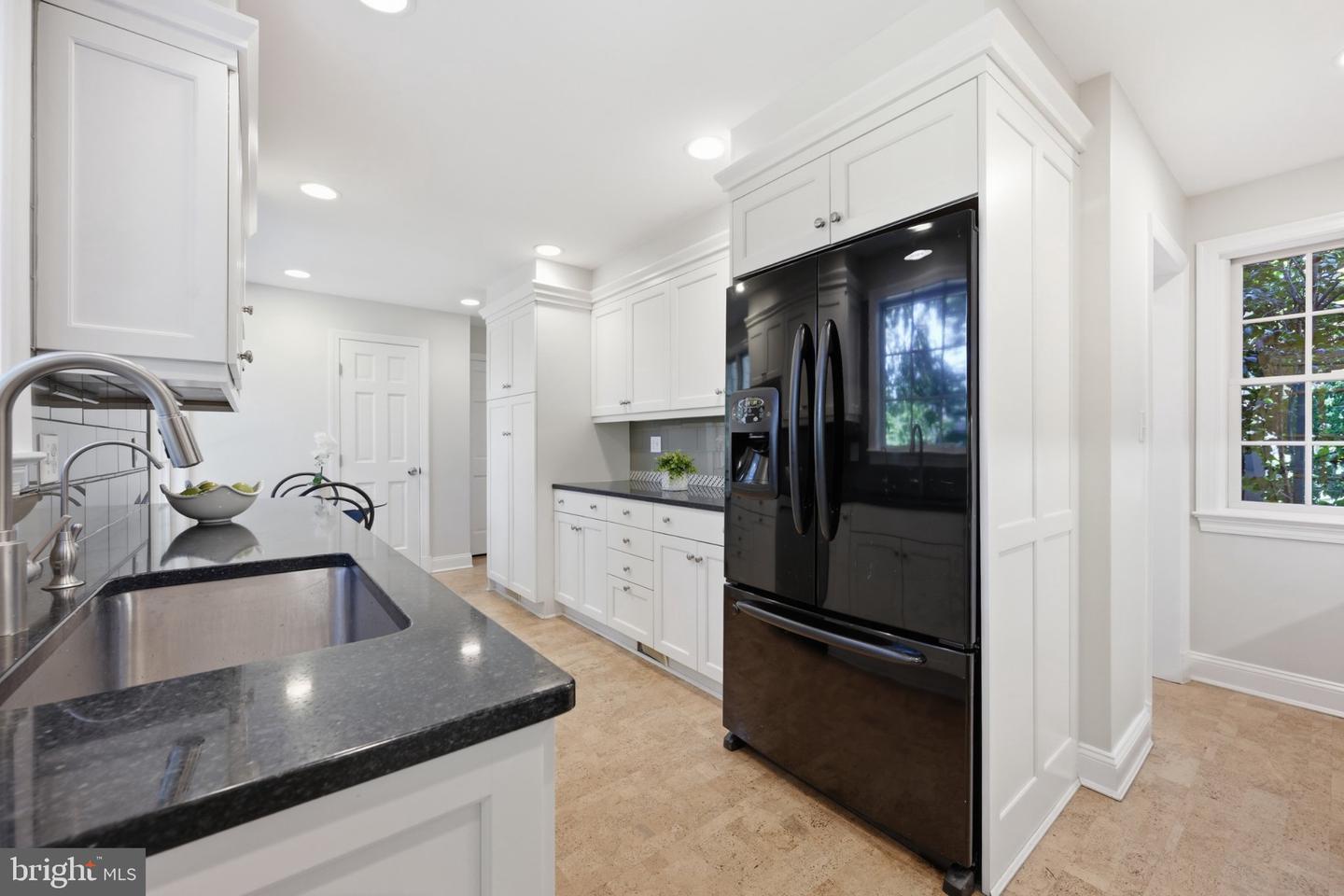 3155 Upland Ter Nw Property Photo 11