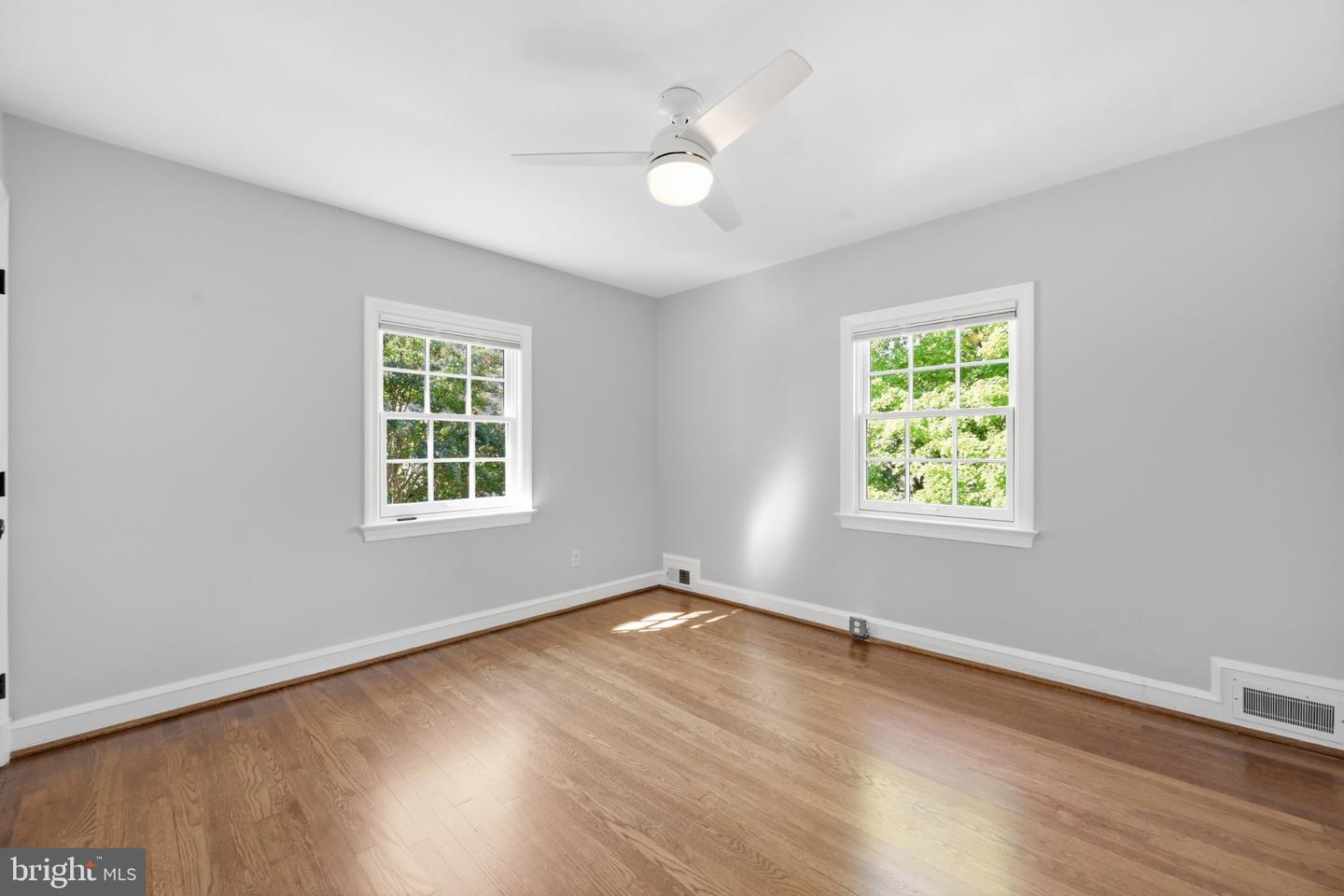 3155 Upland Ter Nw Property Photo 20