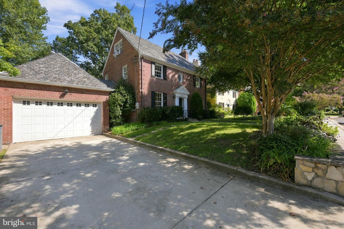 3155 Upland Ter Nw Property Photo 39