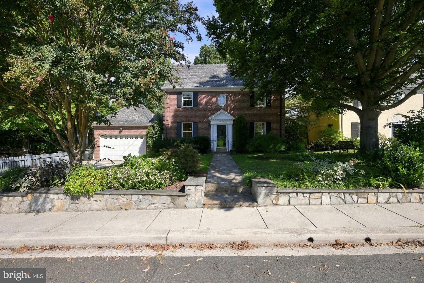 3155 Upland Ter Nw Property Photo 45