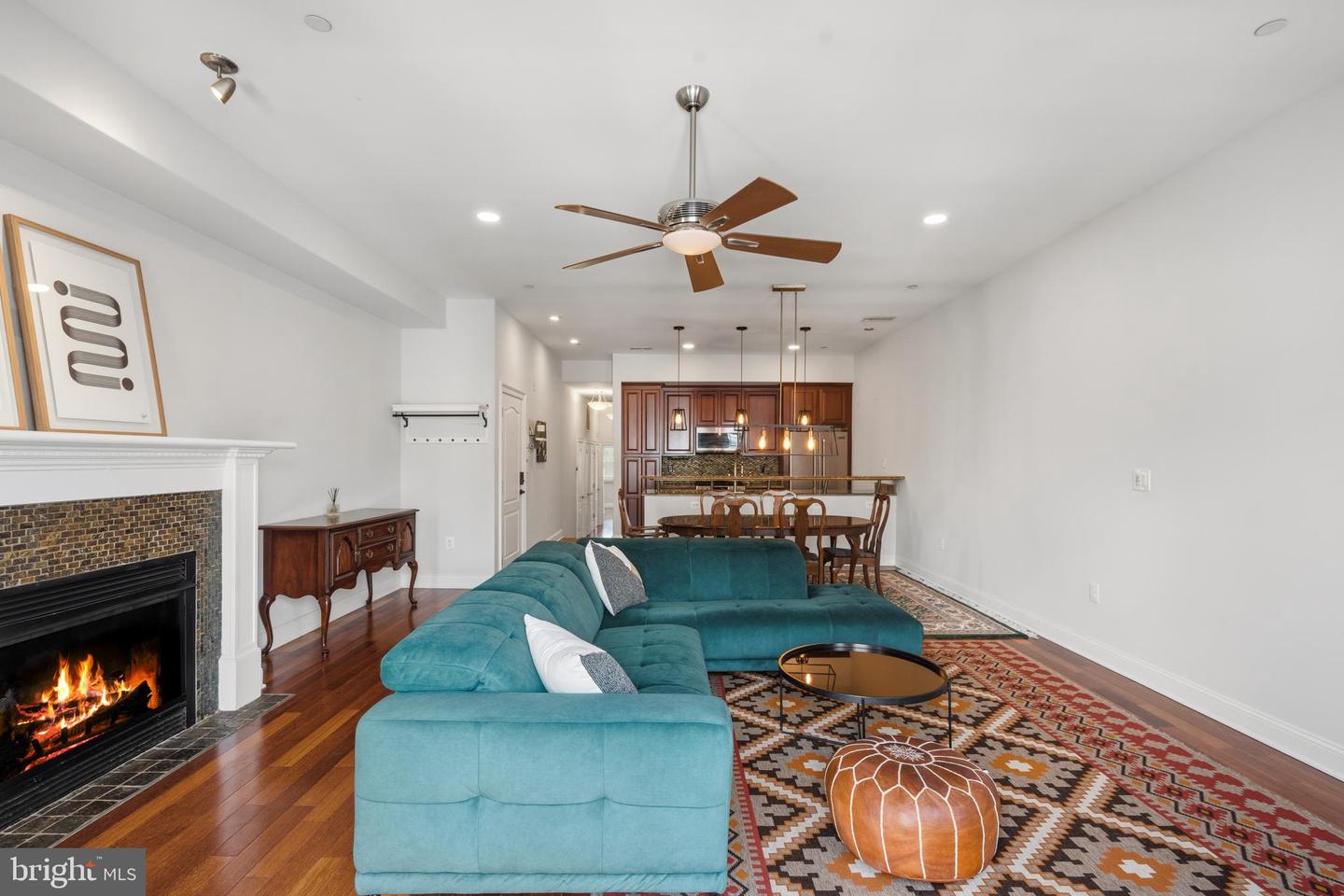 1427 Clifton St Nw #4 Property Photo 3