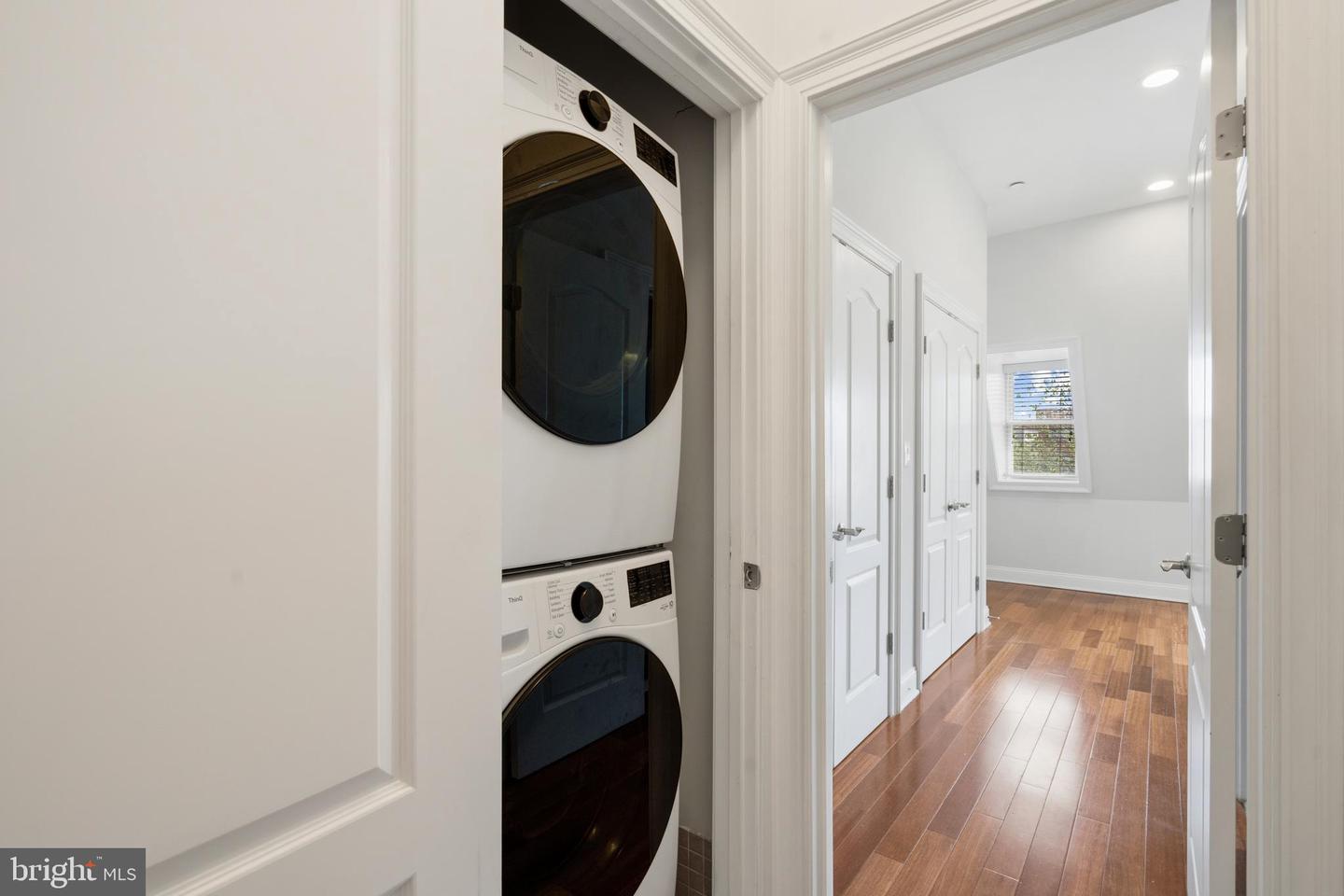 1427 Clifton St Nw #4 Property Photo 9