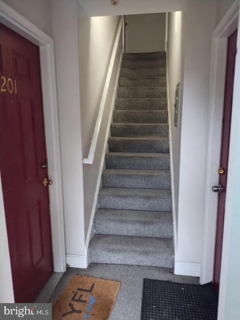 4202 Grant St Ne #302 Property Photo 2