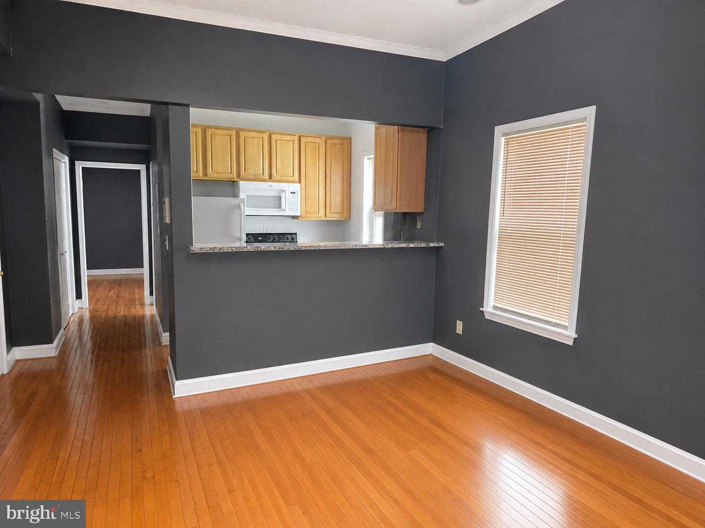 4202 Grant St Ne #302 Property Photo 6
