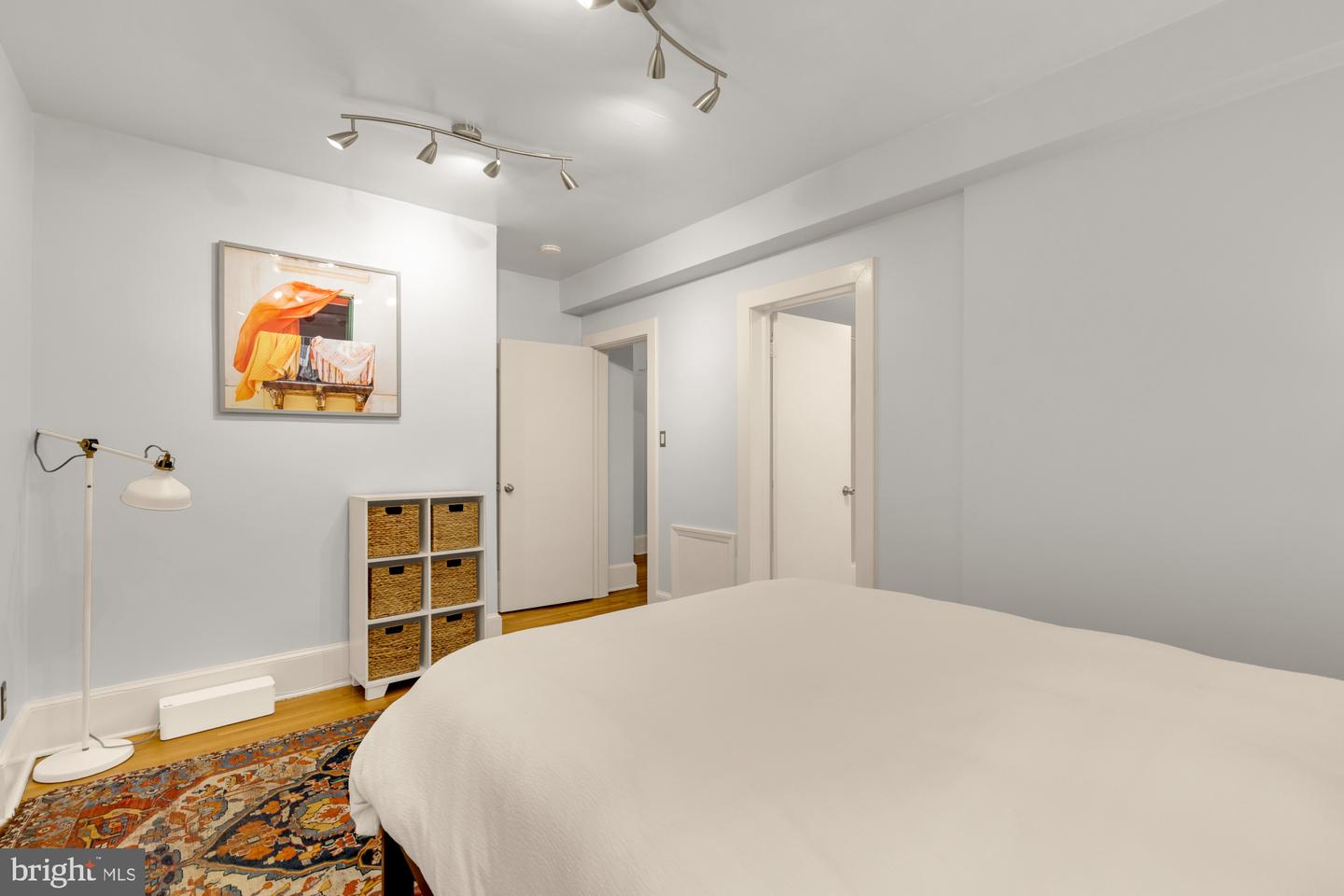 1726 17th St Nw #102 Property Photo 8