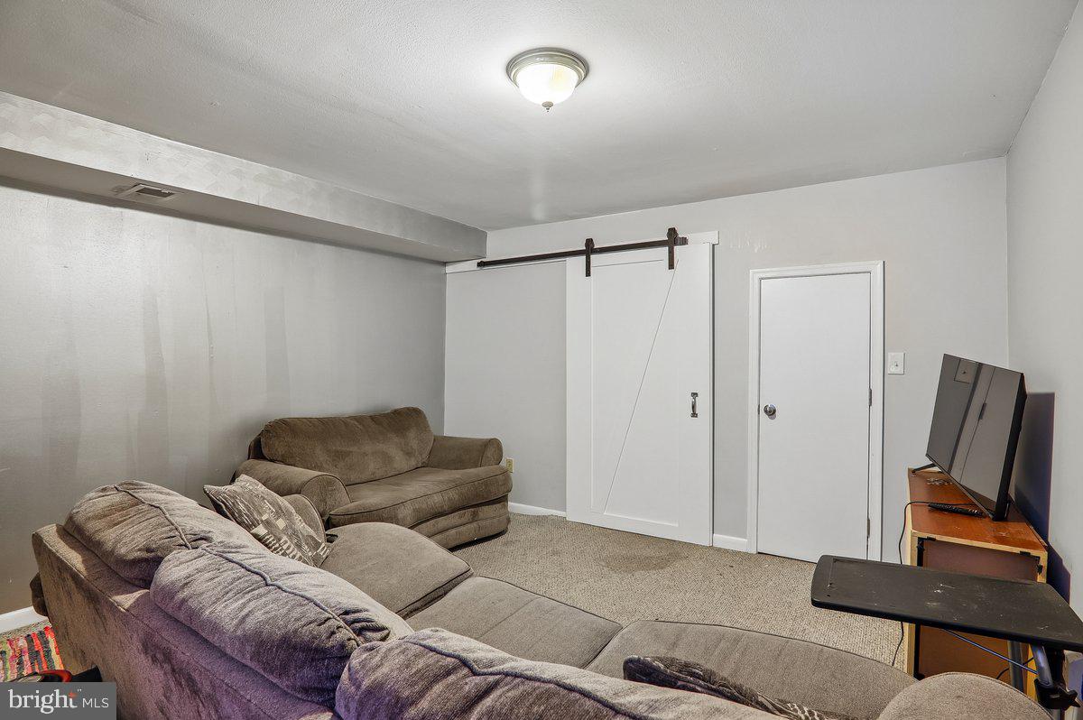 1018 F St Ne Property Photo 13