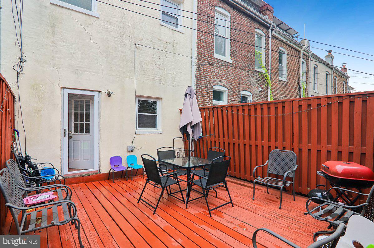 1018 F St Ne Property Photo 16