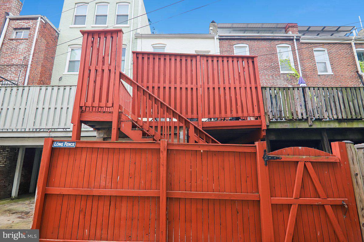 1018 F St Ne Property Photo 19