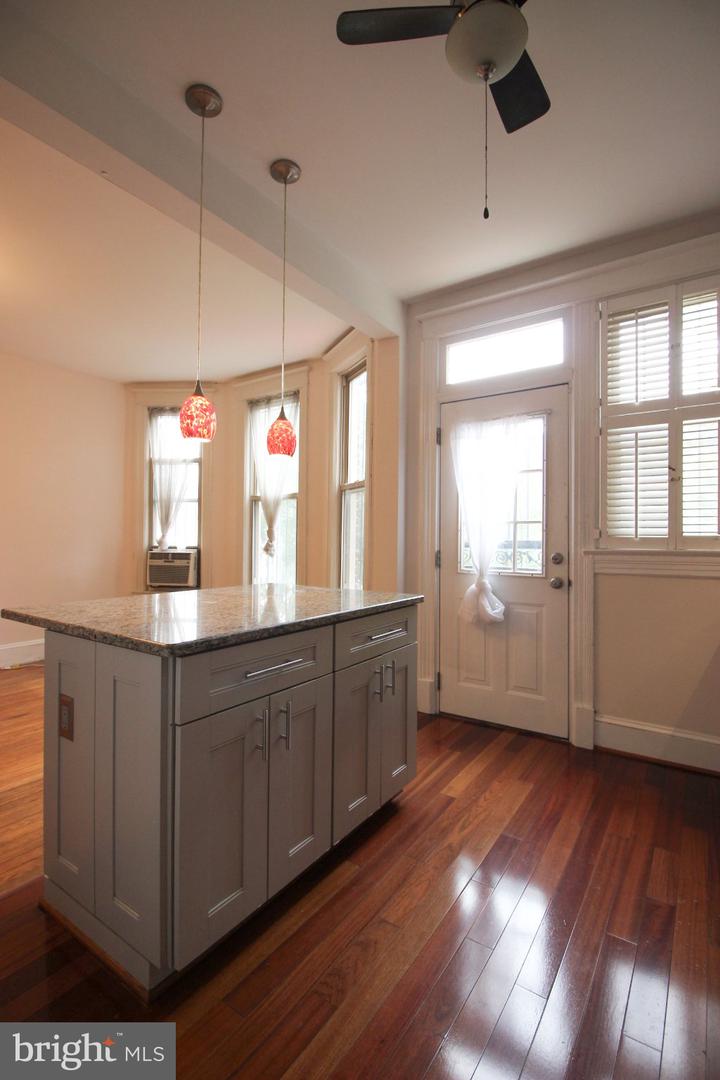 148 Adams St Nw Property Photo 11