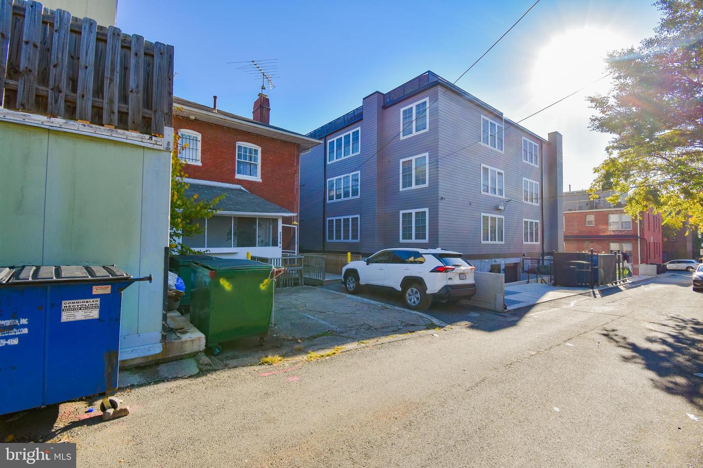 2216 WISCONSIN AVE NW Property Photo 1
