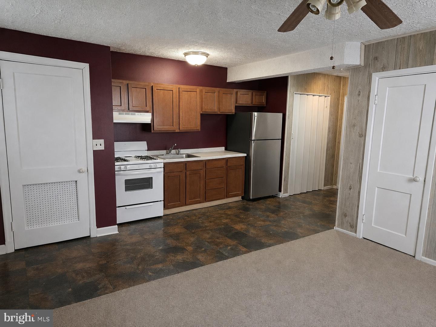 4212 Clay St Ne Property Photo 8